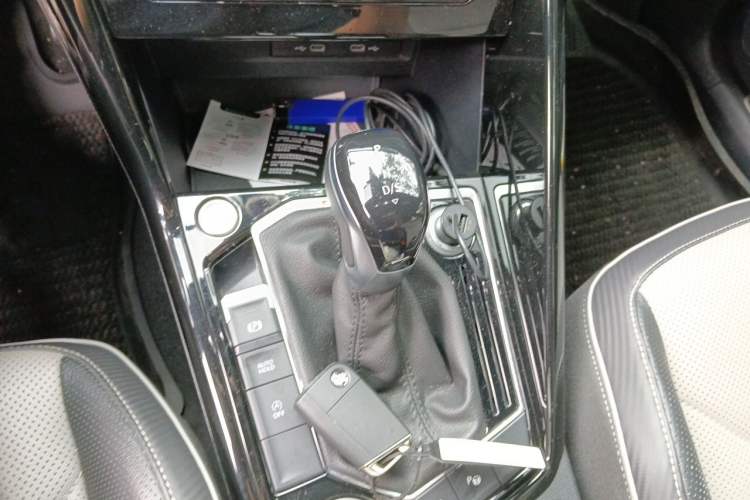 Used Volkswagen Tayron X 2020 380TSI Four-Wheel Drive Prestige Connected Version Gear Lever