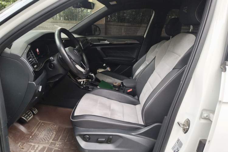 Used Volkswagen Tayron X 2020 330TSI Two-Wheel Drive Flagship Smart Connectivity Version Left Front Seat