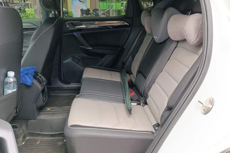 Used Volkswagen Tayron X 2020 380TSI Four-Wheel Drive Prestige Connected Version Left Rear Seat