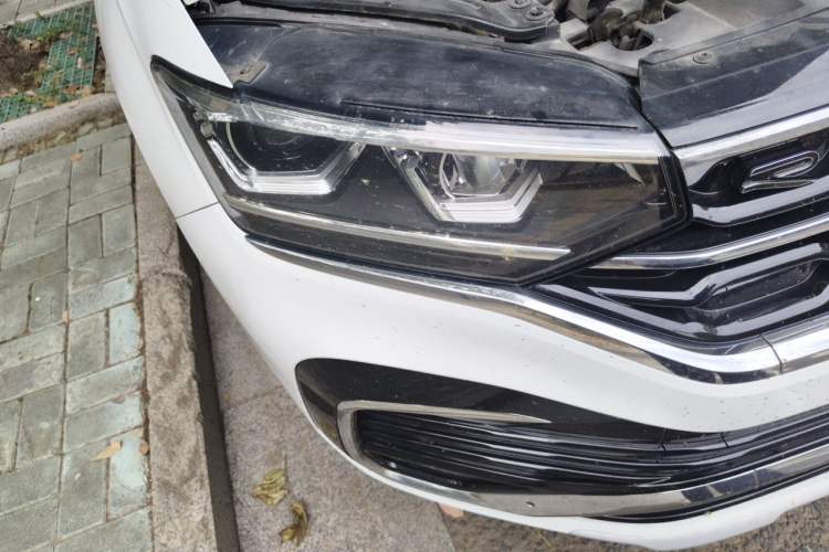 Used Volkswagen Tayron X 2020 330TSI Two-Wheel Drive Flagship Smart Connectivity Version Right Front Headlight