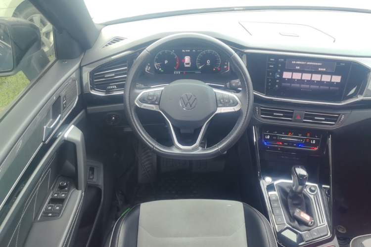 Used Volkswagen Tayron X 2020 330TSI Two-Wheel Drive Flagship Smart Connectivity Version Steering Wheel