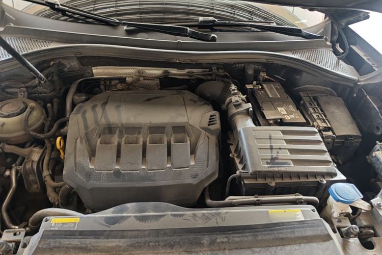 Used Volkswagen Tayron X 2020 330TSI Two-Wheel Drive Luxury Smart Connectivity Version Engine Bay