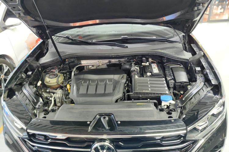 Used Volkswagen Tayron X 2020 330TSI Two-Wheel Drive Luxury Smart Connectivity Version Engine Bay