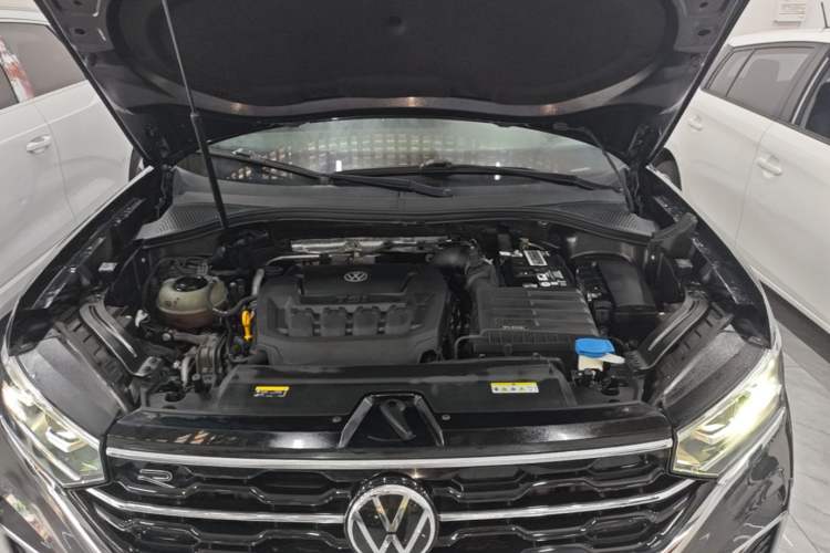 Used Volkswagen Tayron X 2020 330TSI Two-Wheel Drive Luxury Smart Connectivity Version Engine Bay