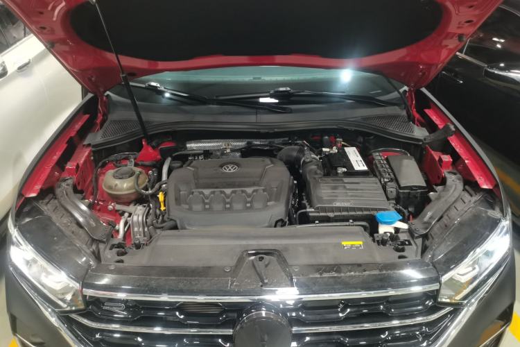 Used Volkswagen Tayron X 2020 330TSI Two-Wheel Drive Luxury Smart Connectivity Version Engine Bay