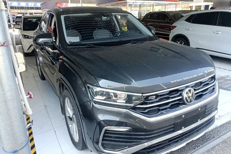 Used Volkswagen Tayron X 2020 330TSI Two-Wheel Drive Luxury Smart Connectivity Version Front Right 45 Deg