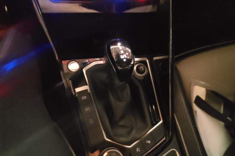 Used Volkswagen Tayron X 2020 380TSI Four-Wheel Drive Prestige Connected Version Gear Lever