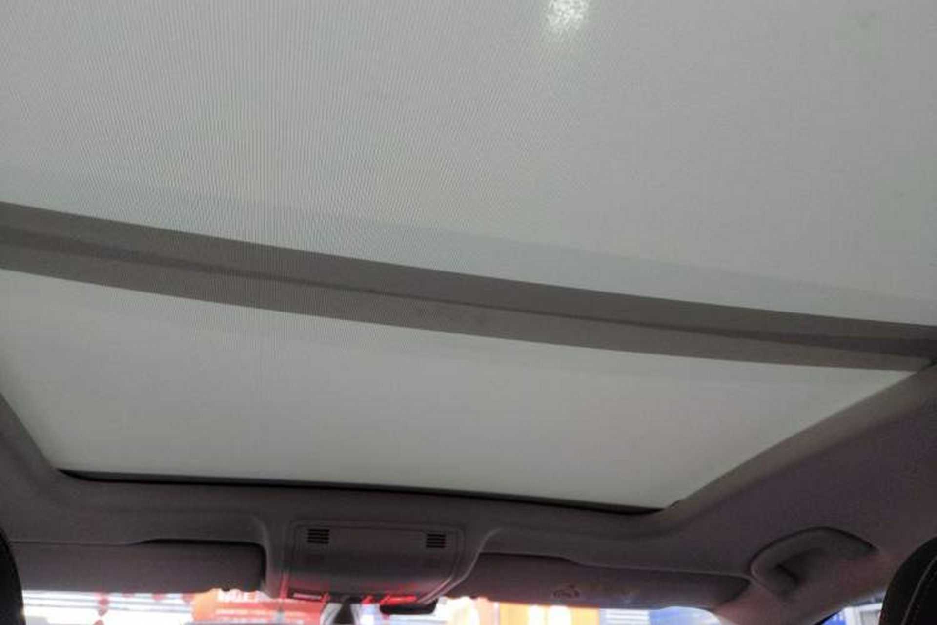Used Volkswagen Tayron X 2020 330TSI Two-Wheel Drive Luxury Smart Connectivity Version Headliner