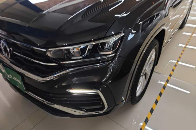 Used Volkswagen Tayron X 2020 330TSI Two-Wheel Drive Luxury Smart Connectivity Version Left Front Headlight