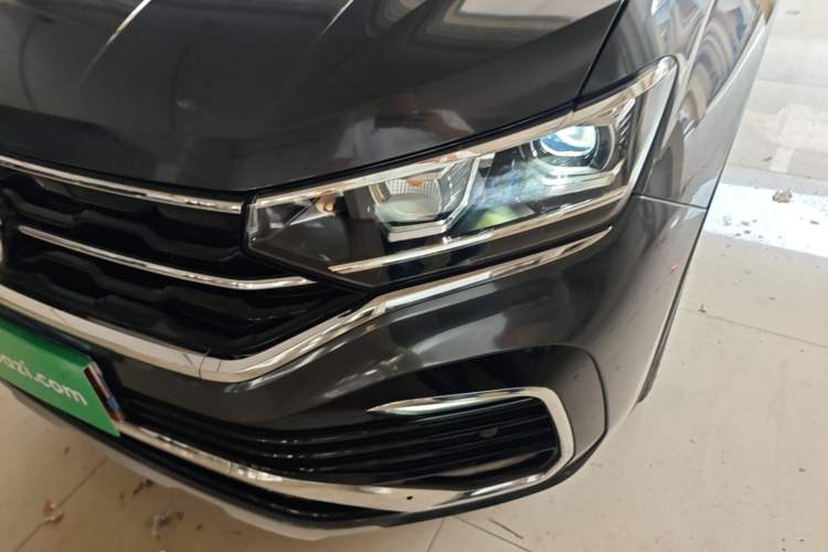 Used Volkswagen Tayron X 2020 330TSI Two-Wheel Drive Luxury Smart Connectivity Version Left Front Headlight