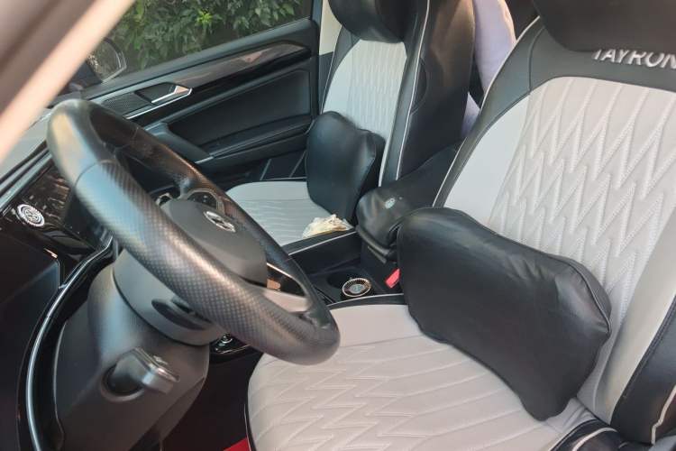 Used Volkswagen Tayron X 2020 330TSI Two-Wheel Drive Luxury Smart Connectivity Version Left Front Seat