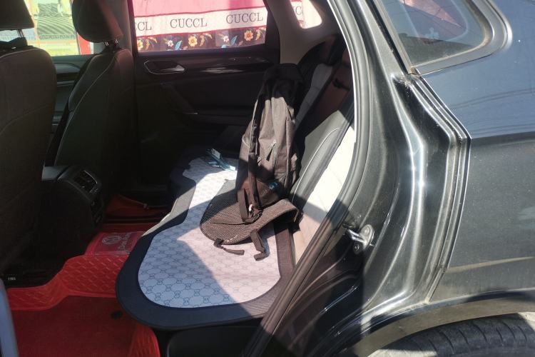 Used Volkswagen Tayron X 2020 330TSI Two-Wheel Drive Luxury Smart Connectivity Version Left Rear Seat