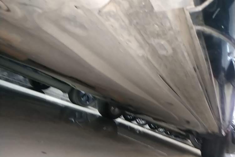 Used Volkswagen Tayron X 2020 330TSI Two-Wheel Drive Luxury Smart Connectivity Version Left Side Sill