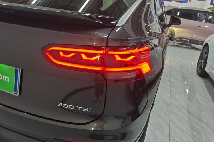 Used Volkswagen Tayron X 2020 330TSI Two-Wheel Drive Luxury Smart Connectivity Version Right Rear Taillight