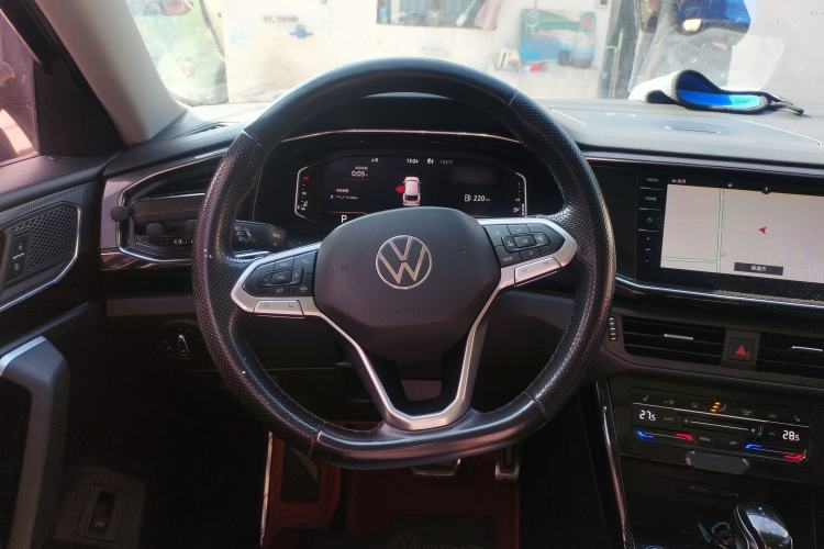 Used Volkswagen Tayron X 2020 330TSI Two-Wheel Drive Luxury Smart Connectivity Version Steering Wheel