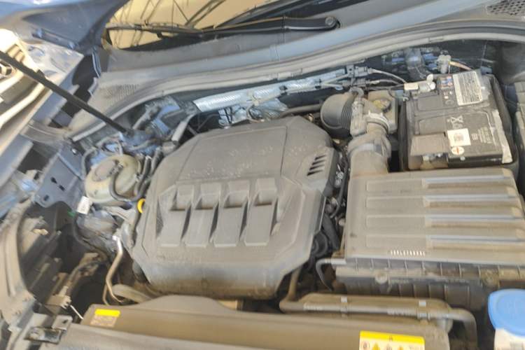 Used Volkswagen Tayron X 2020 330TSI Two-Wheel Drive Luxury Smart Connectivity Version Engine Bay