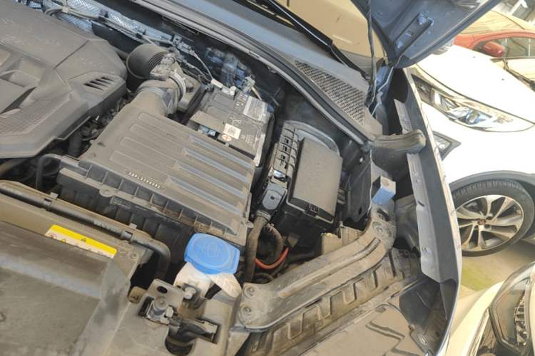 Used Volkswagen Tayron X 2020 330TSI Two-Wheel Drive Luxury Smart Connectivity Version Engine Bay Left