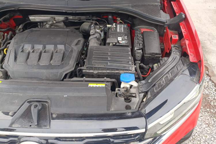 Used Volkswagen Tayron X 2020 330TSI Two-Wheel Drive Flagship Smart Connectivity Version Engine Bay Left