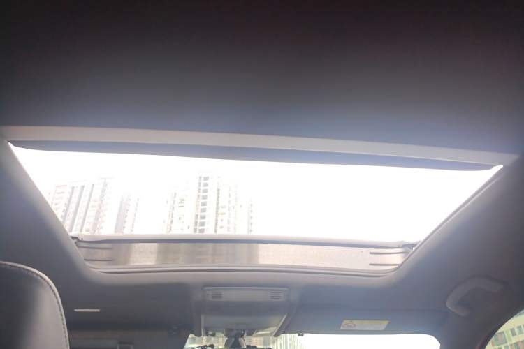 Used Volkswagen Tayron X 2020 330TSI Two-Wheel Drive Flagship Smart Connectivity Version Headliner