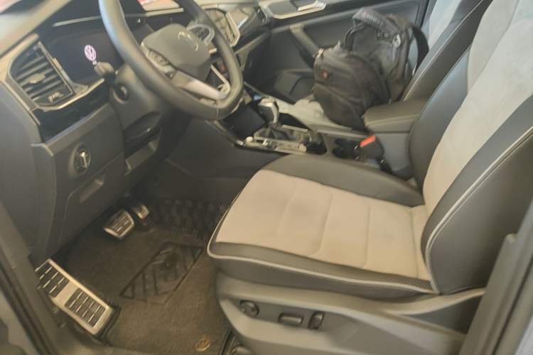 Used Volkswagen Tayron X 2020 330TSI Two-Wheel Drive Luxury Smart Connectivity Version Left Front Seat