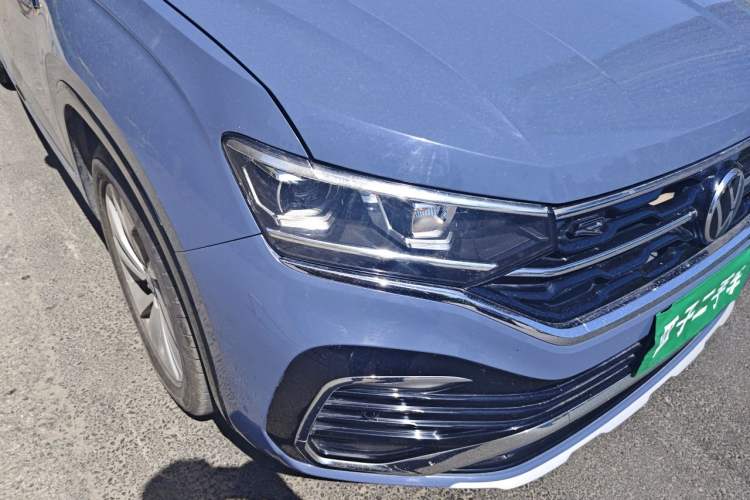 Used Volkswagen Tayron X 2020 330TSI Two-Wheel Drive Luxury Smart Connectivity Version Right Front Headlight
