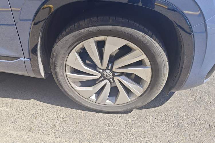 Used Volkswagen Tayron X 2020 330TSI Two-Wheel Drive Luxury Smart Connectivity Version Right Front Wheel Hub