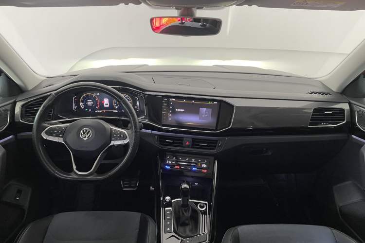 Used Volkswagen Tayron X 2020 330TSI Two-Wheel Drive Luxury Smart Connectivity Version Interior 1