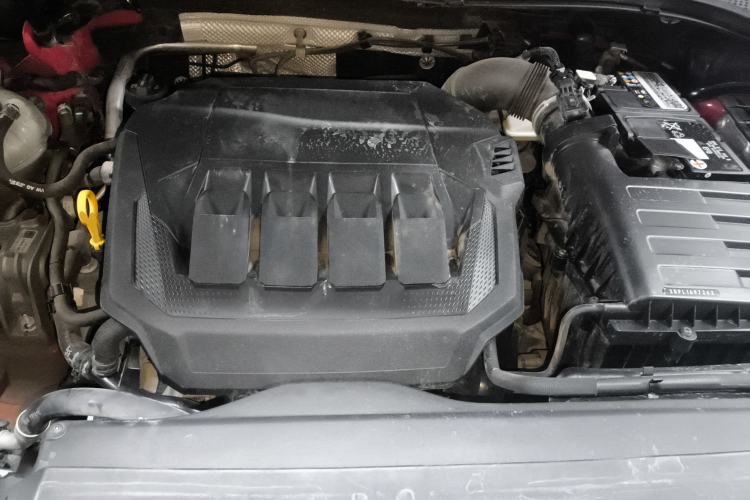 Used Volkswagen Tayron X 2020 330TSI Two-Wheel Drive Luxury Smart Connectivity Version Engine Bay