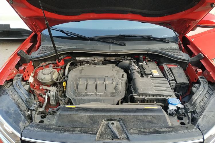 Used Volkswagen Tayron X 2020 330TSI Two-Wheel Drive Luxury Smart Connectivity Version Engine Bay