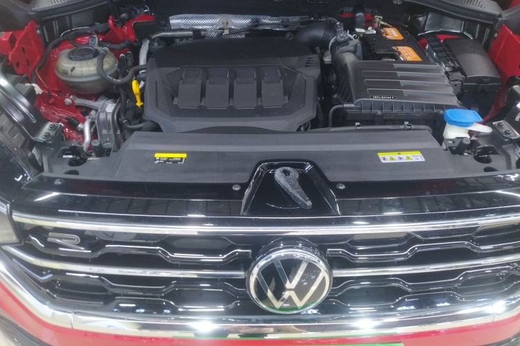Used Volkswagen Tayron X 2020 330TSI Two-Wheel Drive Luxury Smart Connectivity Version Engine Bay
