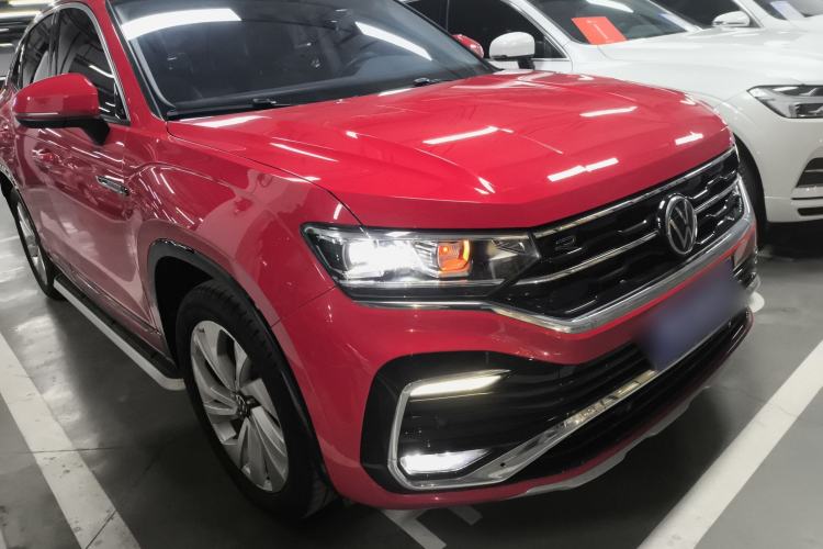 Used Volkswagen Tayron X 2020 330TSI Two-Wheel Drive Luxury Smart Connectivity Version Front Right 45 Deg