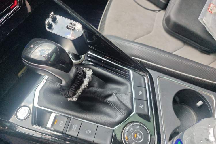 Used Volkswagen Tayron X 2020 380TSI Four-Wheel Drive Dynamic Connect Edition Gear Lever
