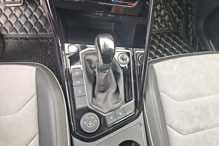 Used Volkswagen Tayron X 2020 380TSI Four-Wheel Drive Flagship Smart Connectivity Version Gear Lever
