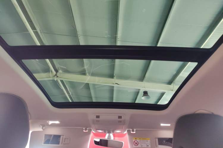 Used Volkswagen Tayron X 2020 330TSI Two-Wheel Drive Luxury Smart Connectivity Version Headliner
