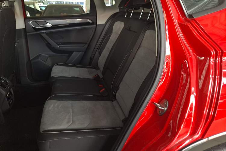 Used Volkswagen Tayron X 2020 330TSI Two-Wheel Drive Luxury Smart Connectivity Version Interior 1