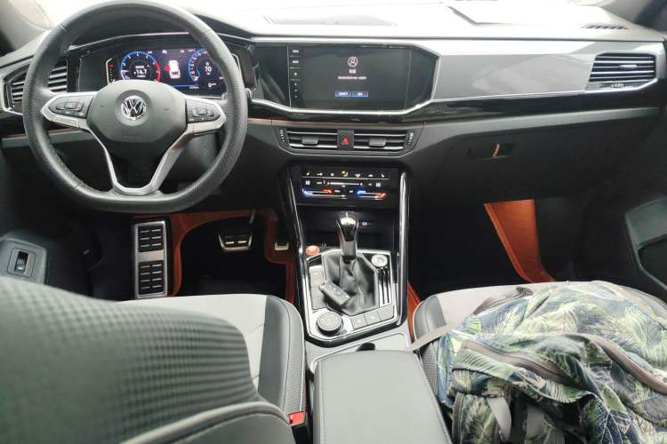 Used Volkswagen Tayron X 2020 380TSI Four-Wheel Drive Dynamic Connect Edition Interior 2