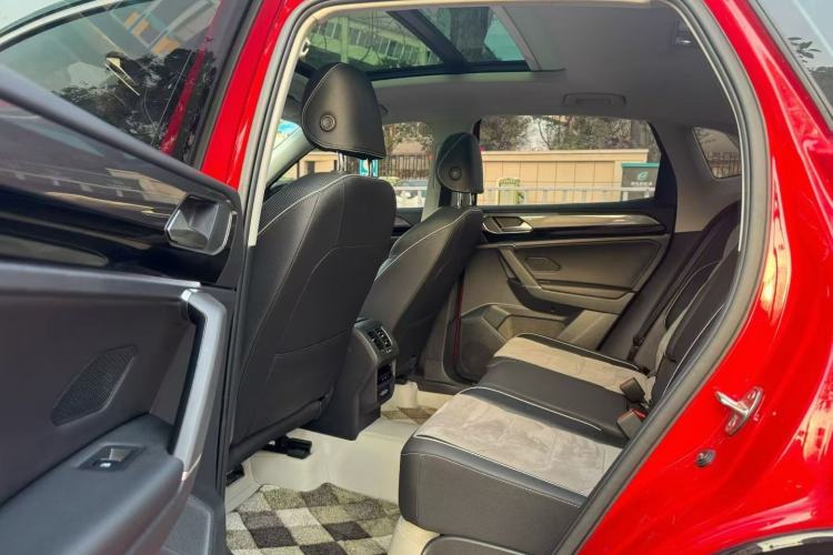 Used Volkswagen Tayron X 2020 330TSI Two-Wheel Drive Luxury Smart Connectivity Version Interior 4