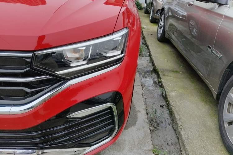 Used Volkswagen Tayron X 2020 330TSI Two-Wheel Drive Luxury Smart Connectivity Version Left Front Headlight