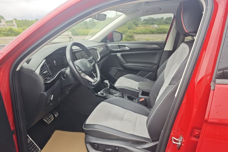 Used Volkswagen Tayron X 2020 330TSI Two-Wheel Drive Luxury Smart Connectivity Version Left Front Seat