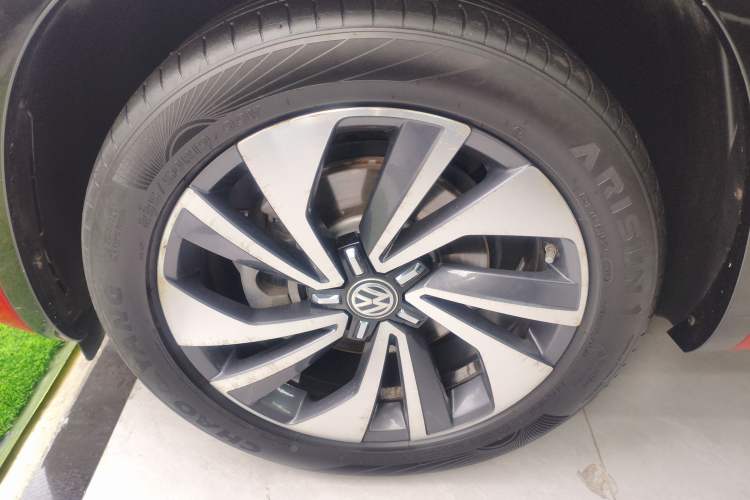 Used Volkswagen Tayron X 2020 380TSI Four-Wheel Drive Dynamic Connect Edition Left Front Wheel Hub