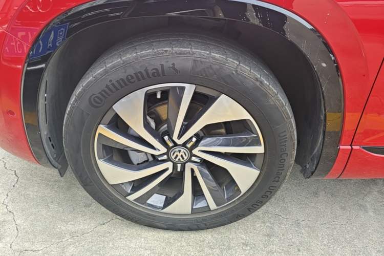 Used Volkswagen Tayron X 2020 380TSI Four-Wheel Drive Flagship Smart Connectivity Version Left Front Wheel Hub