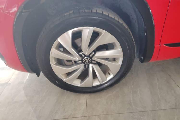 Used Volkswagen Tayron X 2020 330TSI Two-Wheel Drive Luxury Smart Connectivity Version Left Front Wheel Hub