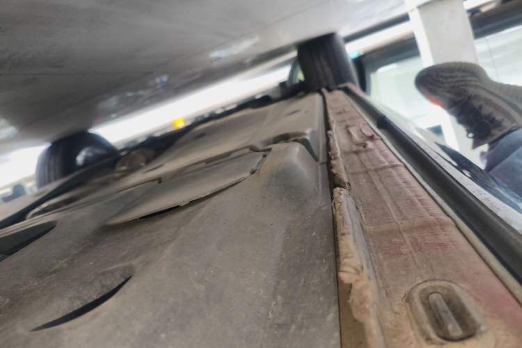 Used Volkswagen Tayron X 2020 380TSI Four-Wheel Drive Dynamic Connect Edition Left Side Sill
