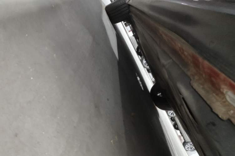 Used Volkswagen Tayron X 2020 380TSI Four-Wheel Drive Dynamic Connect Edition Left Side Sill