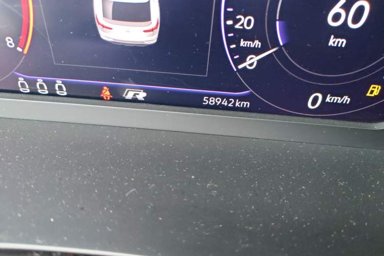 Used Volkswagen Tayron X 2020 380TSI Four-Wheel Drive Dynamic Connect Edition Odometer Close Up