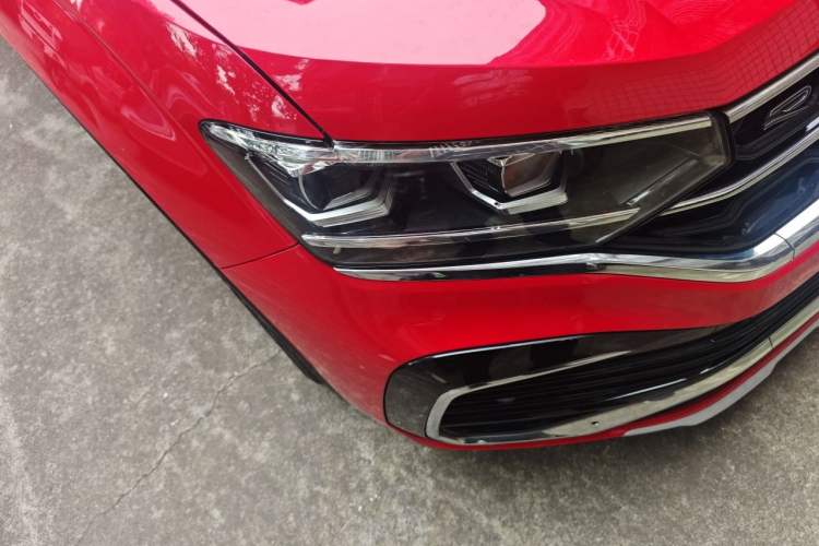 Used Volkswagen Tayron X 2020 330TSI Two-Wheel Drive Luxury Smart Connectivity Version Right Front Headlight