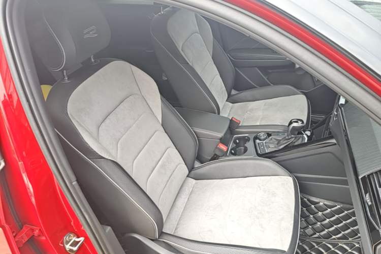 Used Volkswagen Tayron X 2020 380TSI Four-Wheel Drive Flagship Smart Connectivity Version Right Front Seat