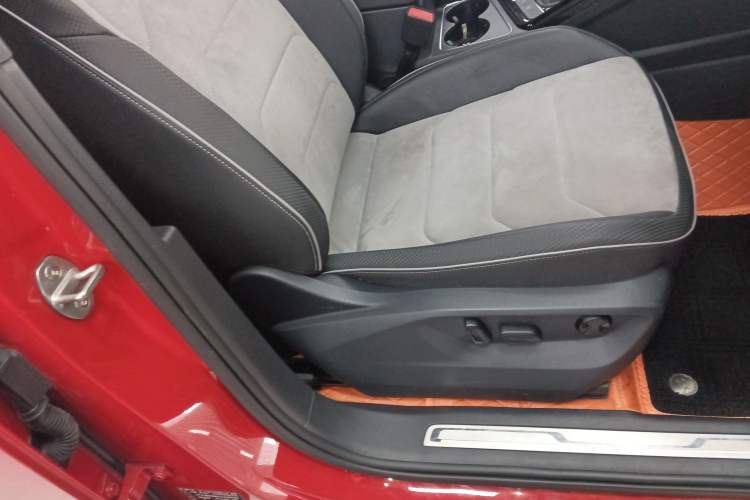 Used Volkswagen Tayron X 2020 380TSI Four-Wheel Drive Dynamic Connect Edition Right Front Seat