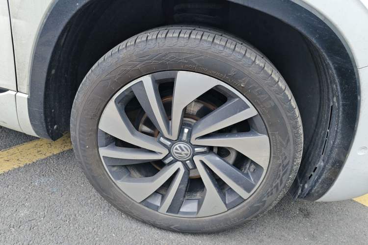 Used Volkswagen Tayron X 2020 380TSI Four-Wheel Drive Dynamic Connect Edition Right Front Wheel Hub
