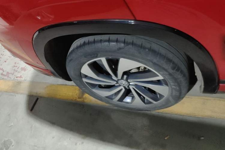 Used Volkswagen Tayron X 2020 380TSI Four-Wheel Drive Dynamic Connect Edition Right Rear Wheel Hub